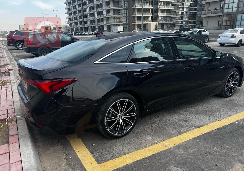 تويوتا أفالون